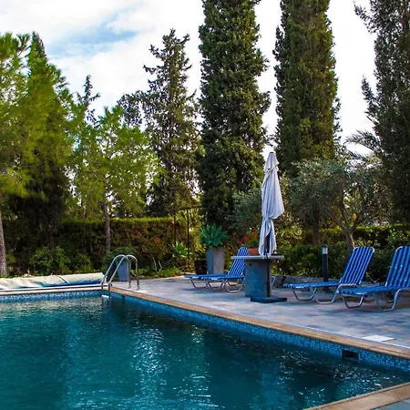 Idyllic With Private Pool